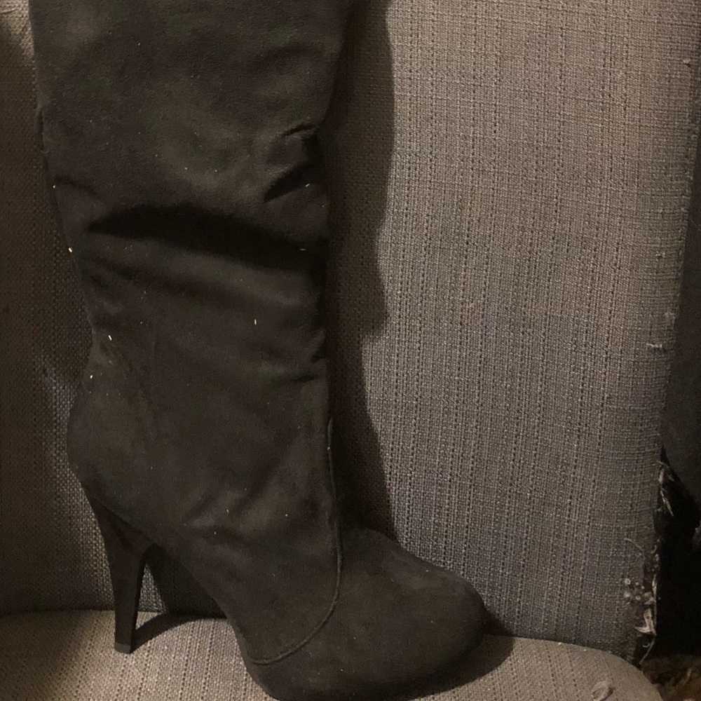 Suede Black Over The knee Heel Boot